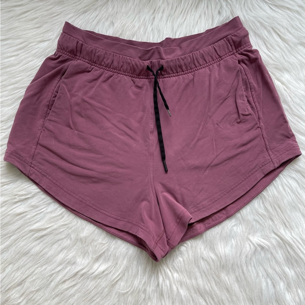 lululemon Inner glow soft casual comfy shorts 3 inch size 10